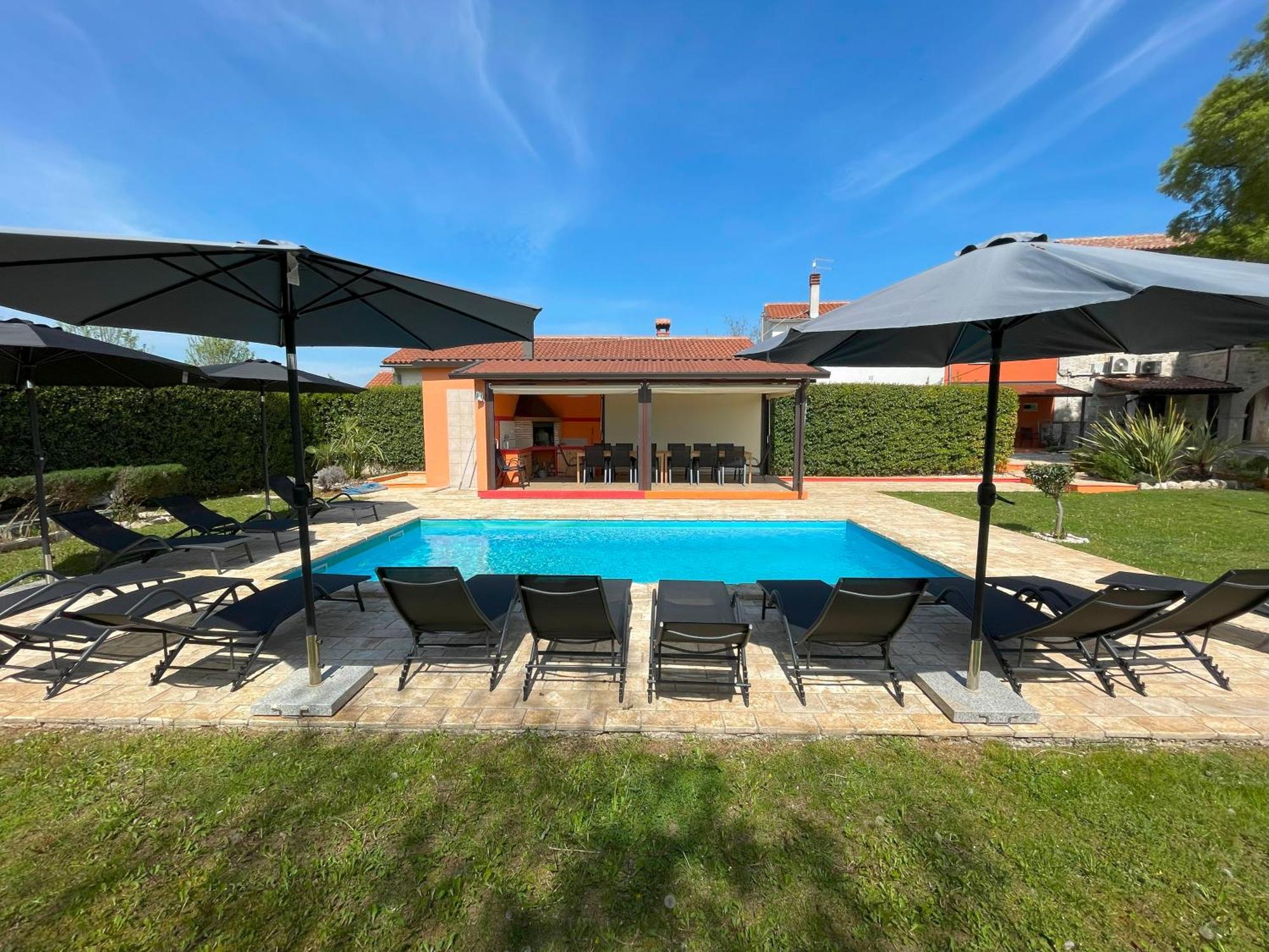 Villa Antonci-18, Pool, 3 Houses, Jacuzzi, Private Territory Antonci  Bagian luar foto