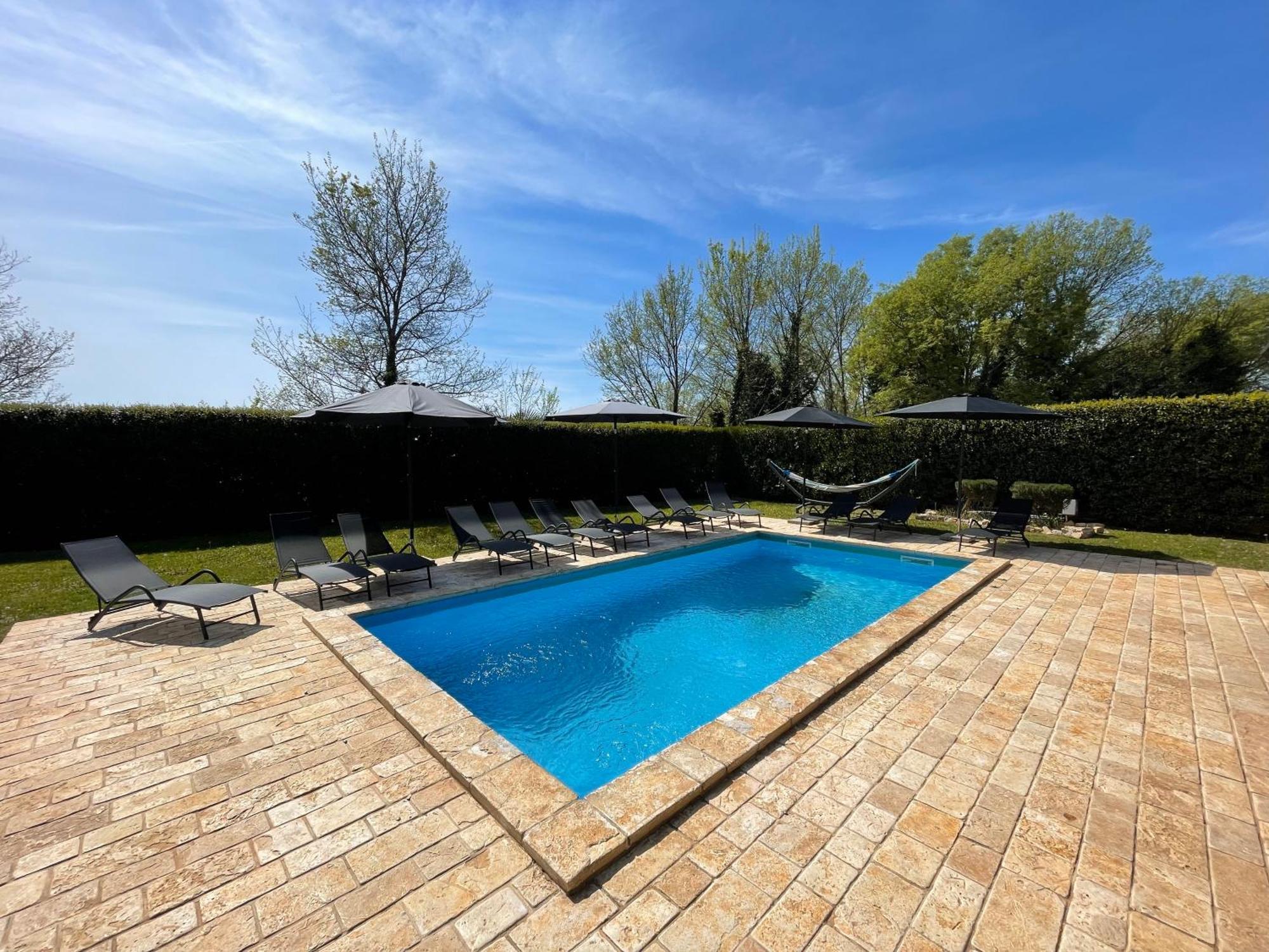 Villa Antonci-18, Pool, 3 Houses, Jacuzzi, Private Territory Antonci  Bagian luar foto