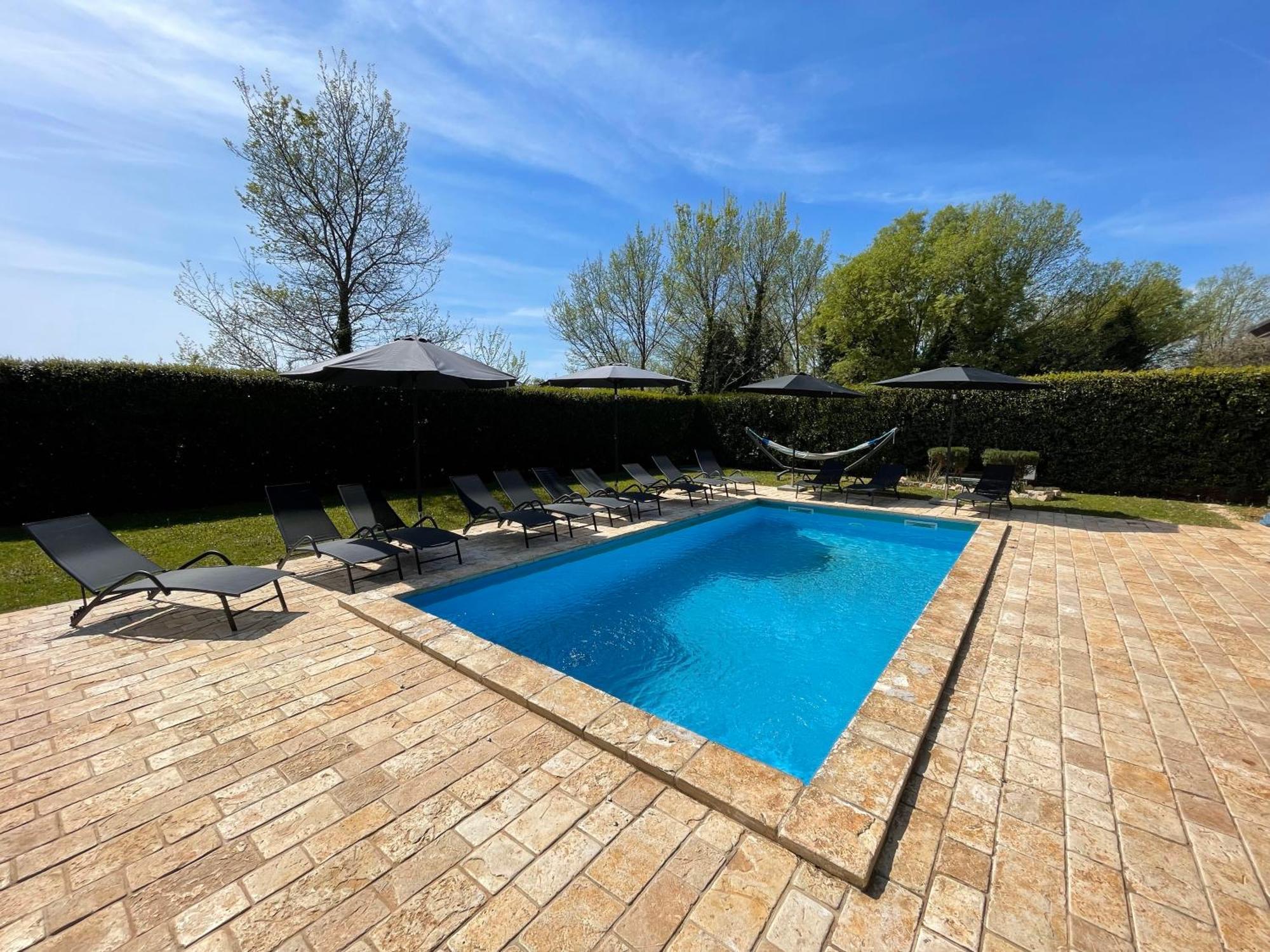 Villa Antonci-18, Pool, 3 Houses, Jacuzzi, Private Territory Antonci  Bagian luar foto